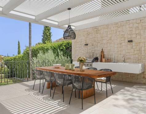 EXCEPTIONAL 4-BEDROOM LUXURY VILLA IN LA CERQUILLA, NUEVA ANDALUCÍA