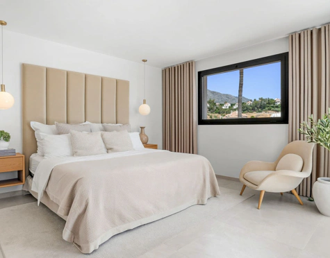 EXCEPTIONAL 4-BEDROOM LUXURY VILLA IN LA CERQUILLA, NUEVA ANDALUCÍA