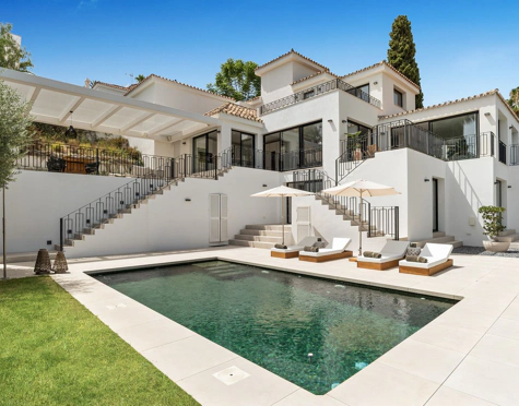 EXCEPTIONAL 4-BEDROOM LUXURY VILLA IN LA CERQUILLA, NUEVA ANDALUCÍA