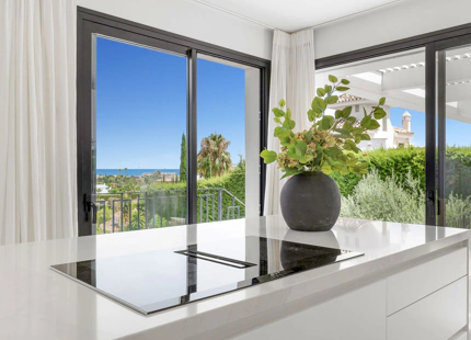 EXCEPTIONAL 4-BEDROOM LUXURY VILLA IN LA CERQUILLA, NUEVA ANDALUCÍA