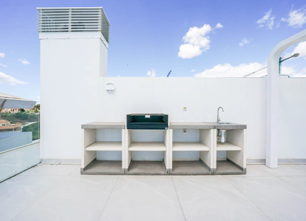 STUNNING SOUTH-FACING PENTHOUSE WITH SEA VIEWS IN FUENGIROLA