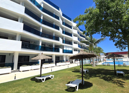ELEGANT PENTHOUSE WITH EXPANSIVE TERRACE IN MIJAS