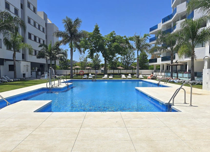 ELEGANT PENTHOUSE WITH EXPANSIVE TERRACE IN MIJAS