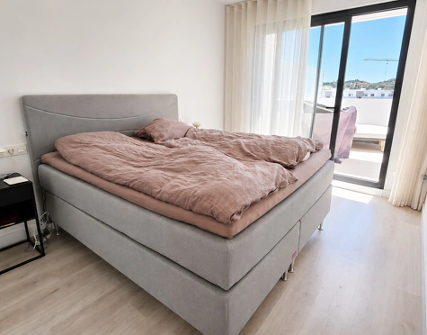 ELEGANT PENTHOUSE WITH EXPANSIVE TERRACE IN MIJAS