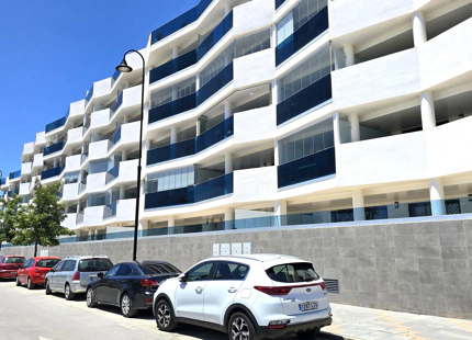 ELEGANT PENTHOUSE WITH EXPANSIVE TERRACE IN MIJAS