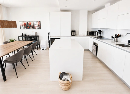 ELEGANT PENTHOUSE WITH EXPANSIVE TERRACE IN MIJAS