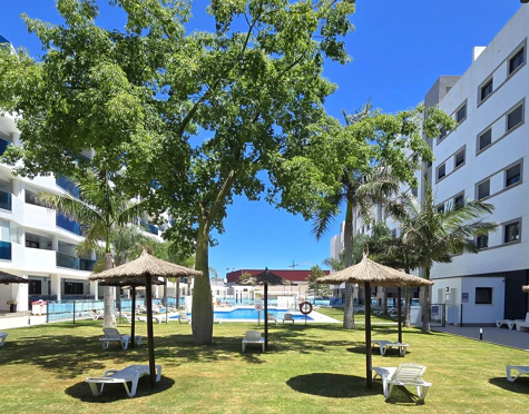 ELEGANT PENTHOUSE WITH EXPANSIVE TERRACE IN MIJAS