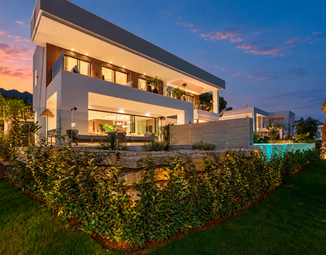 BRAND-NEW LUXURY VILLA WITH OUTSTANDING FEATURES IN MARBELLA