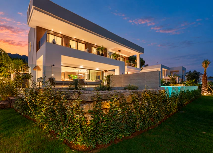 BRAND-NEW LUXURY VILLA WITH OUTSTANDING FEATURES IN MARBELLA