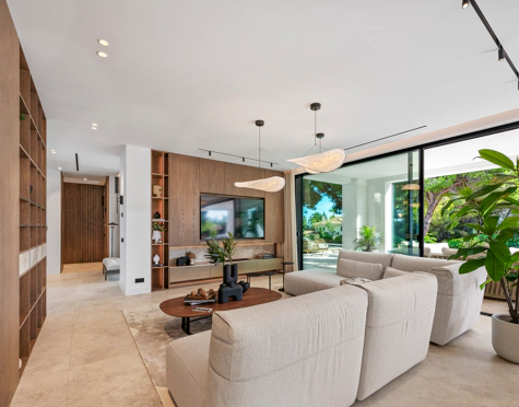 BRAND-NEW LUXURY VILLA WITH OUTSTANDING FEATURES IN MARBELLA