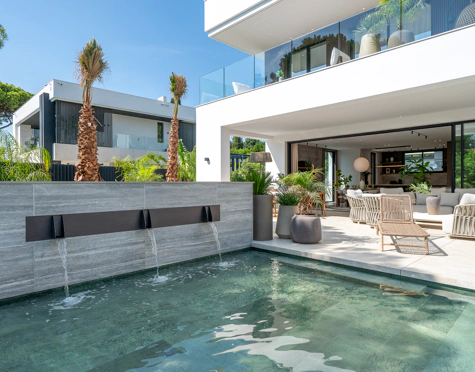 BRAND-NEW LUXURY VILLA WITH OUTSTANDING FEATURES IN MARBELLA
