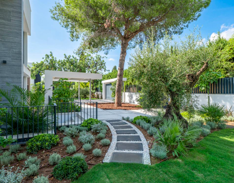 BRAND-NEW LUXURY VILLA WITH OUTSTANDING FEATURES IN MARBELLA