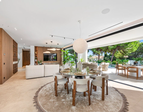 BRAND-NEW LUXURY VILLA WITH OUTSTANDING FEATURES IN MARBELLA
