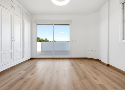 EXCLUSIVE RECENTLY RENOVATED APARTMENT IN THE HEART OF SAN PEDRO DE ALCÁNTARA
