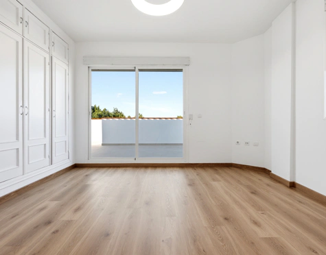 EXCLUSIVE RECENTLY RENOVATED APARTMENT IN THE HEART OF SAN PEDRO DE ALCÁNTARA