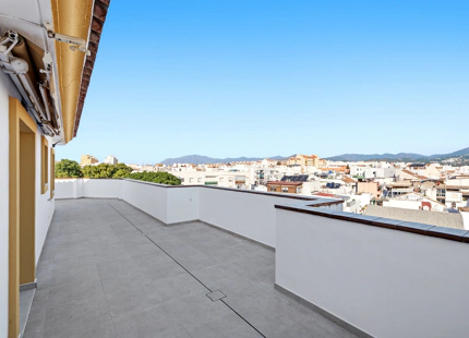 EXCLUSIVE RECENTLY RENOVATED APARTMENT IN THE HEART OF SAN PEDRO DE ALCÁNTARA