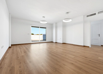 EXCLUSIVE RECENTLY RENOVATED APARTMENT IN THE HEART OF SAN PEDRO DE ALCÁNTARA