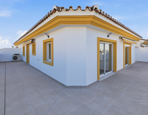 EXCLUSIVE RECENTLY RENOVATED APARTMENT IN THE HEART OF SAN PEDRO DE ALCÁNTARA