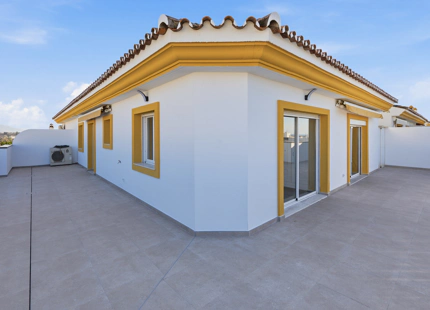 EXCLUSIVE RECENTLY RENOVATED APARTMENT IN THE HEART OF SAN PEDRO DE ALCÁNTARA