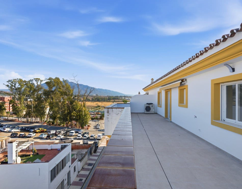 EXCLUSIVE RECENTLY RENOVATED APARTMENT IN THE HEART OF SAN PEDRO DE ALCÁNTARA