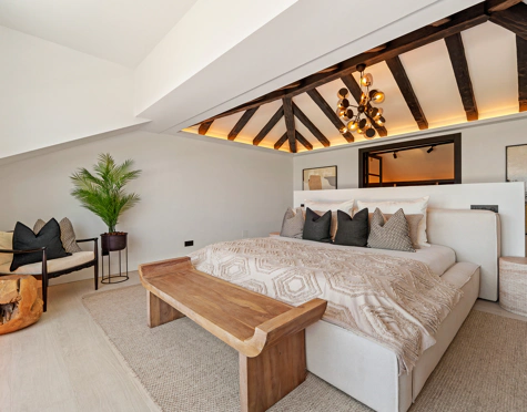 EXCEPTIONAL VILLA WITH OUTSTANDING FEATURES IN NUEVA ANDALUCÍA