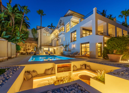 EXCEPTIONAL VILLA WITH OUTSTANDING FEATURES IN NUEVA ANDALUCÍA