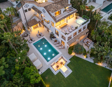EXCEPTIONAL VILLA WITH OUTSTANDING FEATURES IN NUEVA ANDALUCÍA
