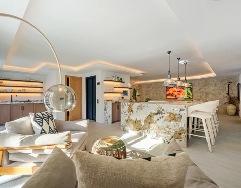 EXCEPTIONAL VILLA WITH OUTSTANDING FEATURES IN NUEVA ANDALUCÍA