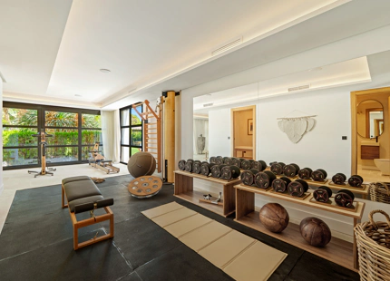 EXCEPTIONAL VILLA WITH OUTSTANDING FEATURES IN NUEVA ANDALUCÍA