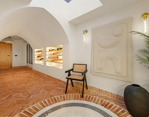 EXCEPTIONAL VILLA WITH OUTSTANDING FEATURES IN NUEVA ANDALUCÍA