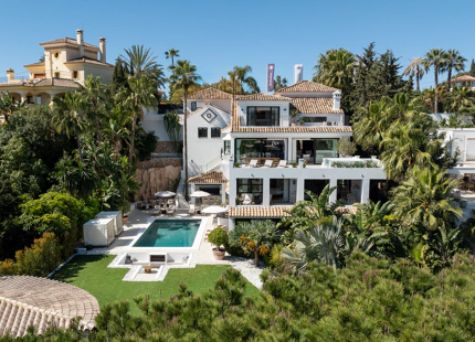EXCEPTIONAL VILLA WITH OUTSTANDING FEATURES IN NUEVA ANDALUCÍA