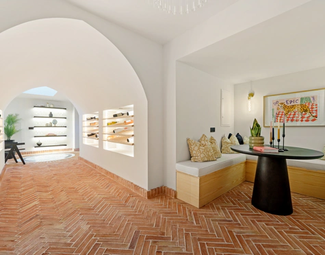 EXCEPTIONAL VILLA WITH OUTSTANDING FEATURES IN NUEVA ANDALUCÍA