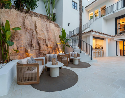 EXCEPTIONAL VILLA WITH OUTSTANDING FEATURES IN NUEVA ANDALUCÍA