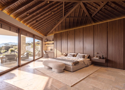 EXCEPTIONAL LAKESIDE VILLA RENOVATION OPPORTUNITY IN ISTÁN