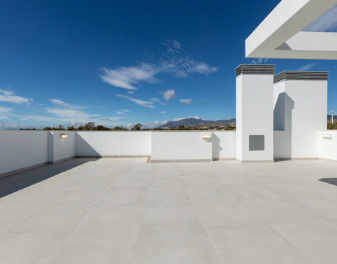 LUXURY SEMI-DETACHED VILLA IN SAN PEDRO DE ALCÁNTARA