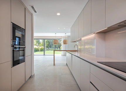 LUXURY SEMI-DETACHED VILLA IN SAN PEDRO DE ALCÁNTARA