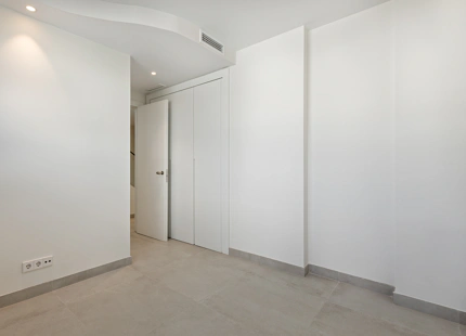 LUXURY SEMI-DETACHED VILLA IN SAN PEDRO DE ALCÁNTARA