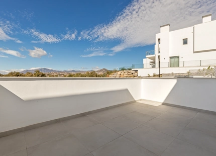 LUXURY SEMI-DETACHED VILLA IN SAN PEDRO DE ALCÁNTARA