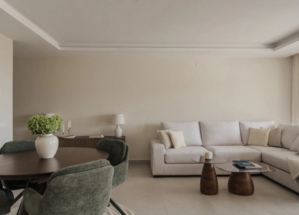 ELEGANT APARTMENT WITH PANORAMIC SEA VIEWS IN BENAHAVÍS