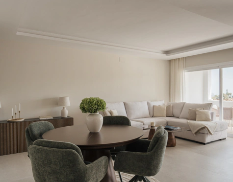 ELEGANT APARTMENT WITH PANORAMIC SEA VIEWS IN BENAHAVÍS