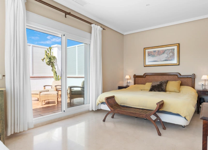 CHARMING ANDALUSIAN VILLA WITH SEA VIEWS IN EL PARAÍSO ALTO, BENAHAVÍS