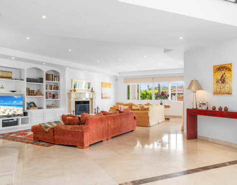 CHARMING ANDALUSIAN VILLA WITH SEA VIEWS IN EL PARAÍSO ALTO, BENAHAVÍS