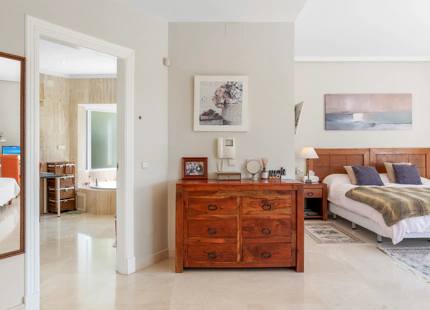 CHARMING ANDALUSIAN VILLA WITH SEA VIEWS IN EL PARAÍSO ALTO, BENAHAVÍS