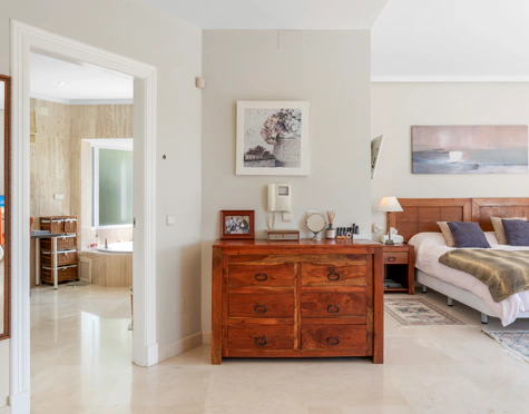 CHARMING ANDALUSIAN VILLA WITH SEA VIEWS IN EL PARAÍSO ALTO, BENAHAVÍS
