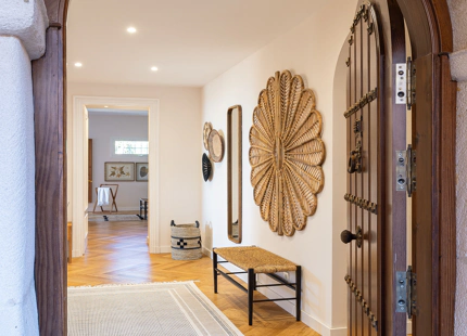 ELEGANT 3-BEDROOM GROUND-FLOOR APARTMENT IN NUEVA ANDALUCÍA