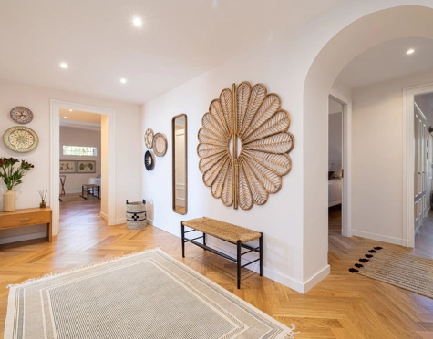 ELEGANT 3-BEDROOM GROUND-FLOOR APARTMENT IN NUEVA ANDALUCÍA