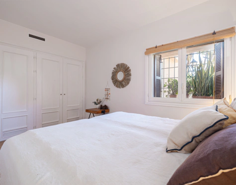 ELEGANT 3-BEDROOM GROUND-FLOOR APARTMENT IN NUEVA ANDALUCÍA
