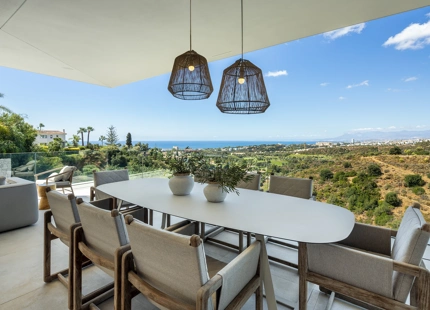 EXCEPTIONAL LUXURY VILLA WITH OUTSTANDING FEATURES IN MARBELLA EAST