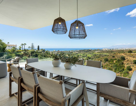 EXCEPTIONAL LUXURY VILLA WITH OUTSTANDING FEATURES IN MARBELLA EAST