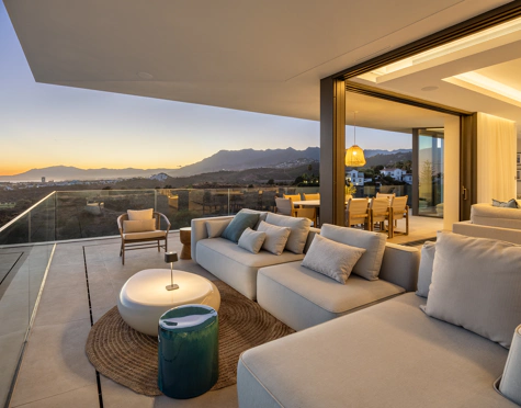 EXCEPTIONAL LUXURY VILLA WITH OUTSTANDING FEATURES IN MARBELLA EAST